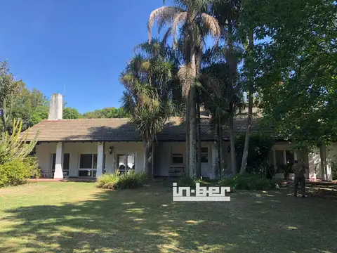 Casa - Venta - Argentina, Berazategui - Calle Milazzo 1624