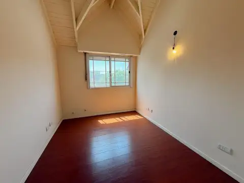 CASA TIPO TRIPLEX A ESTRENAR - OPORTUNIDAD- HAEDO