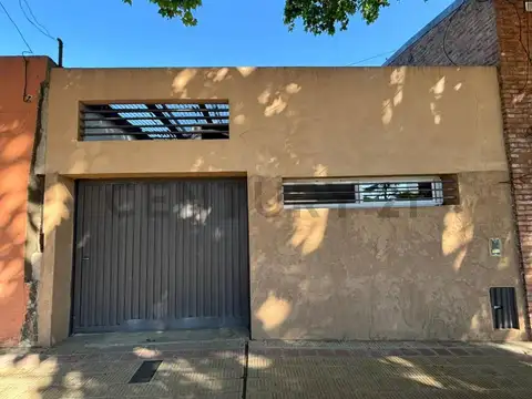 32 entre 1 y 2 300, Piso 0