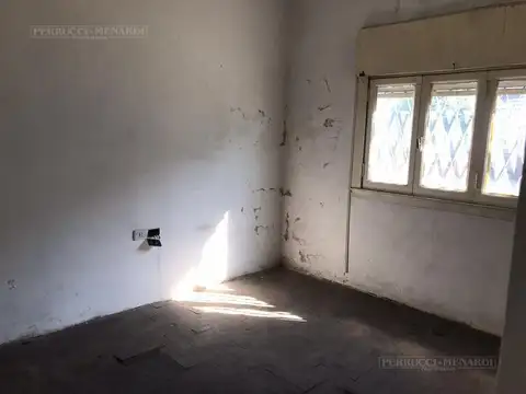 CASA 3 AMBIENTES CON GALPON