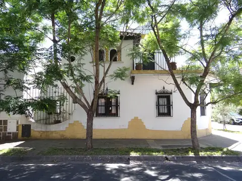 Gral. Juan Lavalle al 800