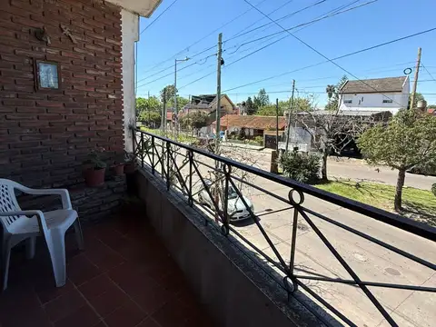 Casa en venta en Valentin Alsina