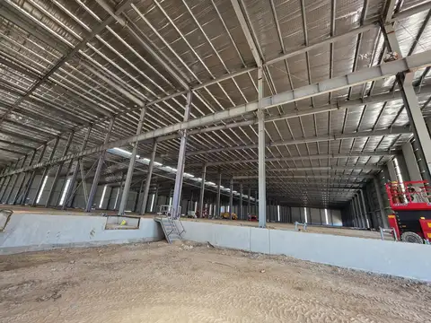 Nave Industrial de 18.000 m2 en Alquiler en Parque Industrial Campana