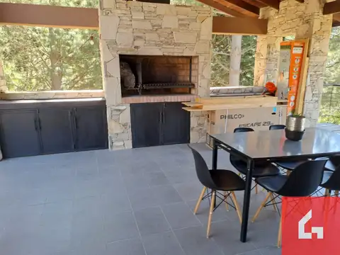 Casa en venta de 3 dormitorios c/ cochera en San Martin de los Andes