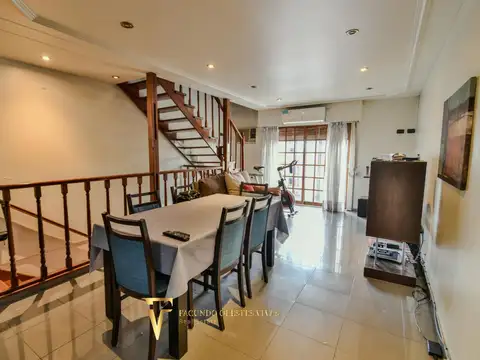 Depto Tipo Casa en Venta de 4 ambientes