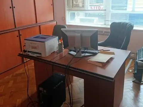 Oficina en Alquiler 40 años