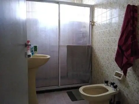 Depto Tipo Casa 3 ambientes con 2 baños