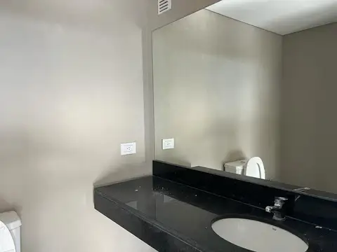 Oficina en Venta con Cochera, 49m2, en Edificio Meridiano, Pilar, GBA Norte