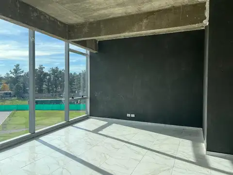 Oficina en Venta en Pilar, USD 125.000