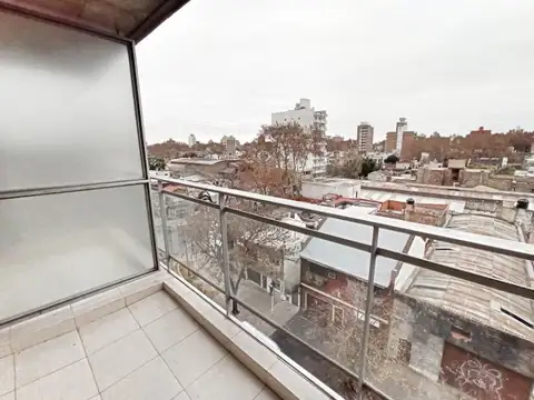 Montevideo 3567 , Piso 5