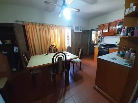 VENTA - CHALET + DEPARTAMENTO - OPORTUNIDAD... 