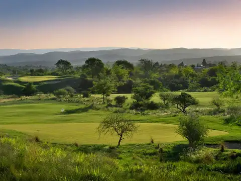 Terreno en Venta en Villa Giardino, USD 43.900