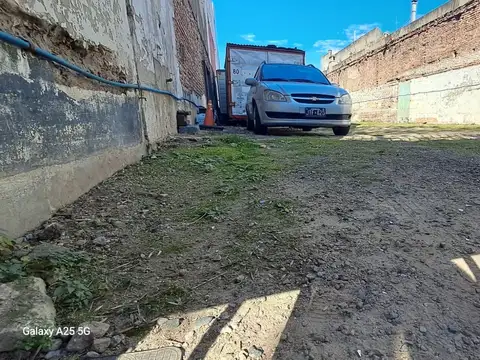 Av. J. B, ALBERDI  al 4900