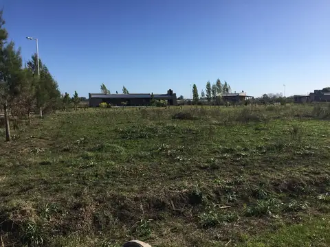 Terreno en Venta, FOT 0,3