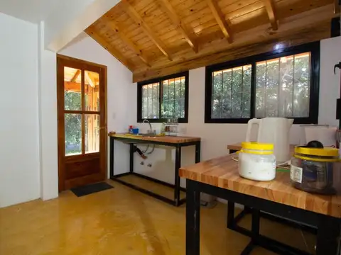 Saravi e/ El Hornero y Avenida Sargento Cayetano Belier