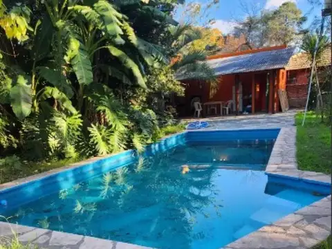 Casa en venta - 2 Dormitorios 2 Baños - La Lonja