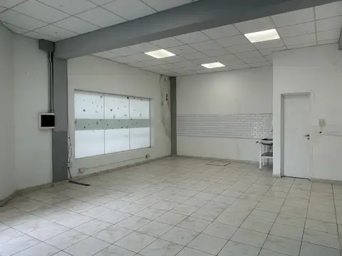 Venta | Importante inmueble sobre esquina.