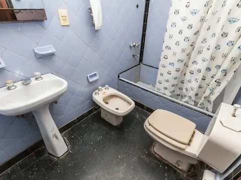 Depto Tipo Casa en Venta 40 años