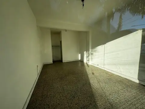 Local en Alquiler en Boulogne, $ 550.000