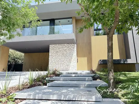 Casa en Venta de 5 dormitorios