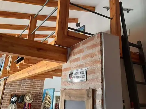 Vendemos CASAS +HERMOSO QUINCHO +PISCINA. EN VILLA FABIANA S