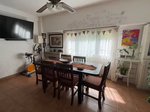 Depto Tipo Casa en Venta con 2 cocheras