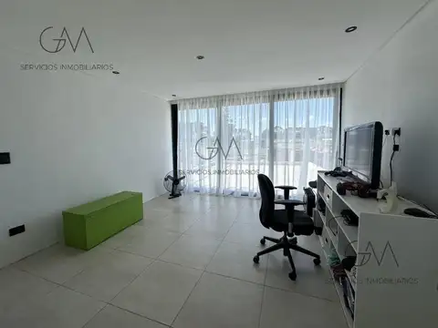 Casa 4 ambientes con 3 baños