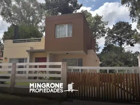 Casa moderna en venta en Valeria del Mar