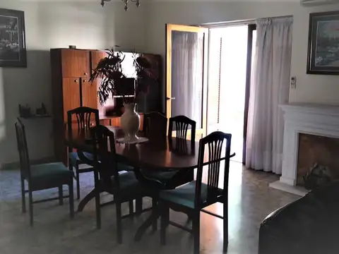 Depto Tipo Casa en Venta con 2