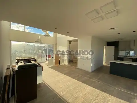 Barrio Los Talas Casa a estrenar de 4 ambientes con piscina