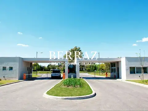 Terreno en Venta en Ayres Plaza, USD 225.000