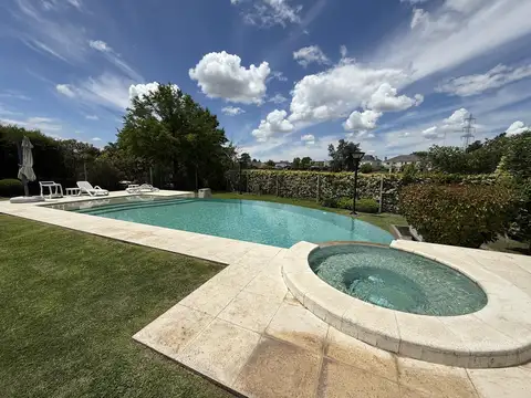 Casa en Venta de 5 dormitorios