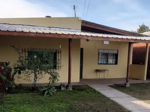 VENTA CASA 4 AMBIENTES PONTEVEDRA
