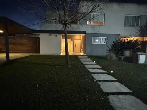 Casas del Este  - Pilar del Este APTA CRÉDITO 100