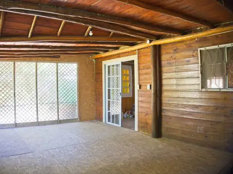 Casa 3 ambientes con 1 baño