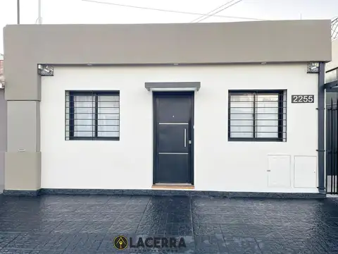 Depto Tipo Casa 2 ambientes con 1 baño