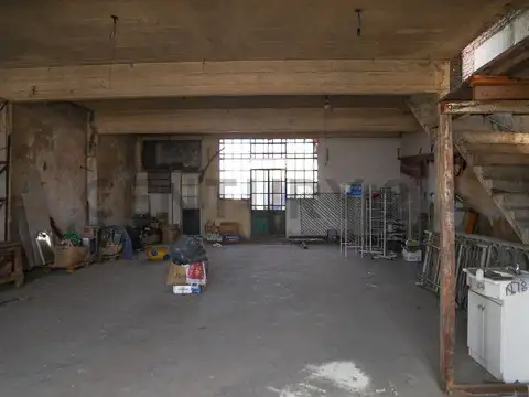 Calle Parravicini 1000, Piso 0