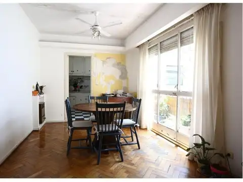 Azcuenaga 1000 , Piso 7