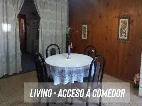 Casa en Venta con 1 cochera