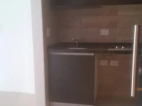 Departamento mono ambiente, alquiler comercial Flores