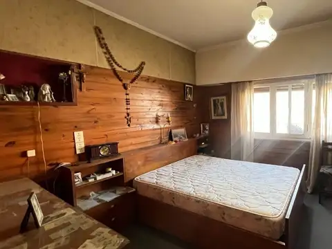 Casa 5 ambientes con 1 baño