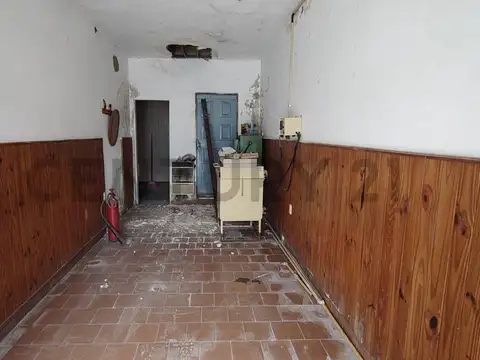 La Mercerd 25 esquina Ferella 30 , Piso 0