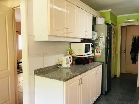 LOS ANGELES VILLAGE 3900