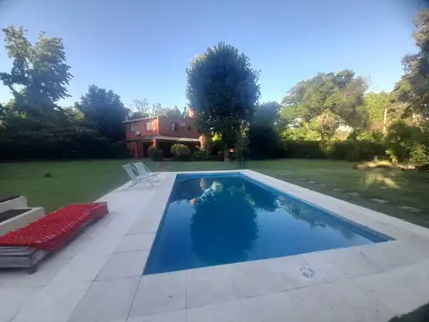 VENTA CASA QUINTA 4 AMB. C/PILETA LA LONJA PILAR