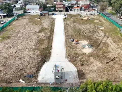 Terreno en Venta 27  mts Fondo