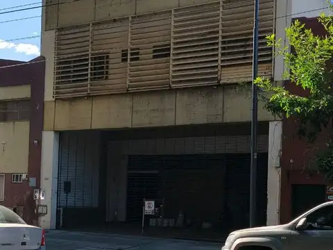 Galpon en Venta en Villa Urquiza, USD 1.000.000