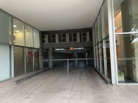 Venta cochera sobre Av Corrientes Chacarita