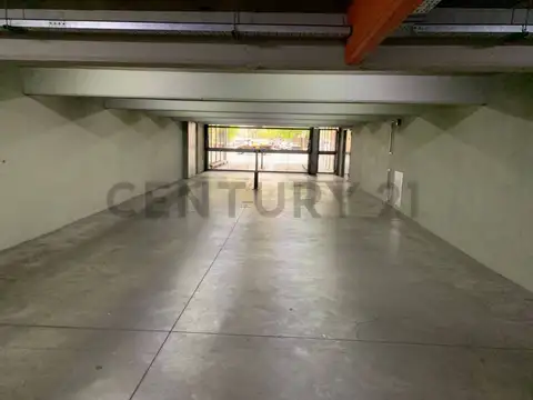 Venta cochera sobre Av Corrientes Chacarita