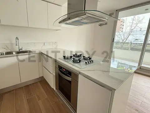 Tucumán 2100, Piso 2