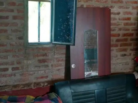 CASA CON AMPLIO LOTE EN MONTE GRANDE